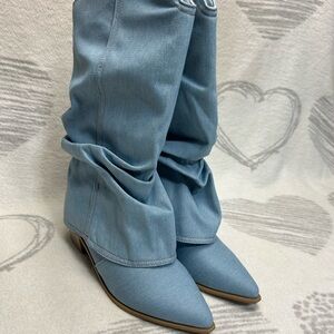 New Light blue denim slouchy cowboy woman’s boots size: 38 or 7.5-8